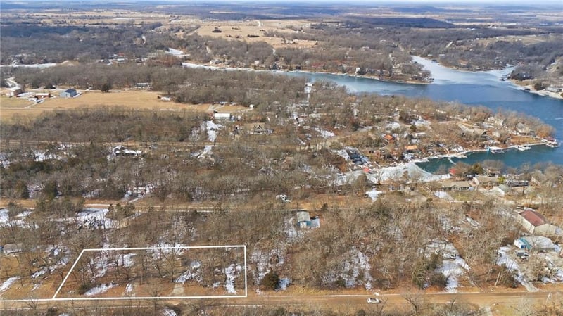 45 Walnut Dr, Mound City, KS 66056