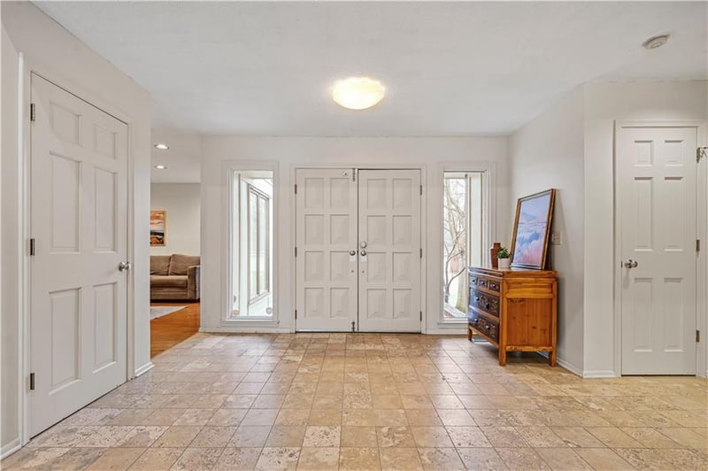10169 Mackey St, Overland Park, KS 66212
