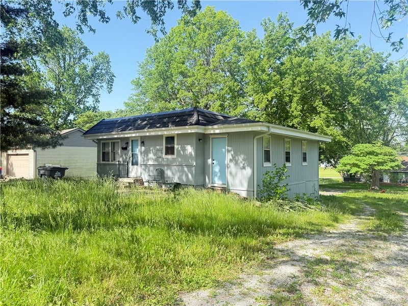 505 18th St, Blue Springs, MO 64015