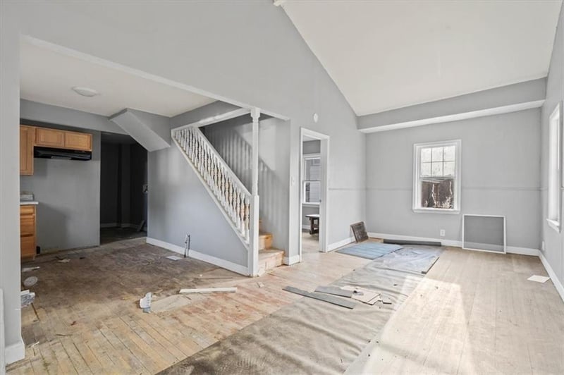 547 Blue Ridge Blvd, Kansas City, MO 64125