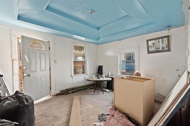 549 Blue Ridge Blvd, Kansas City, MO 64125