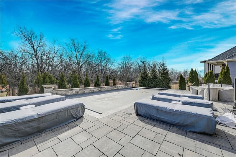 16217 Garnett St, Overland Park, KS 66221