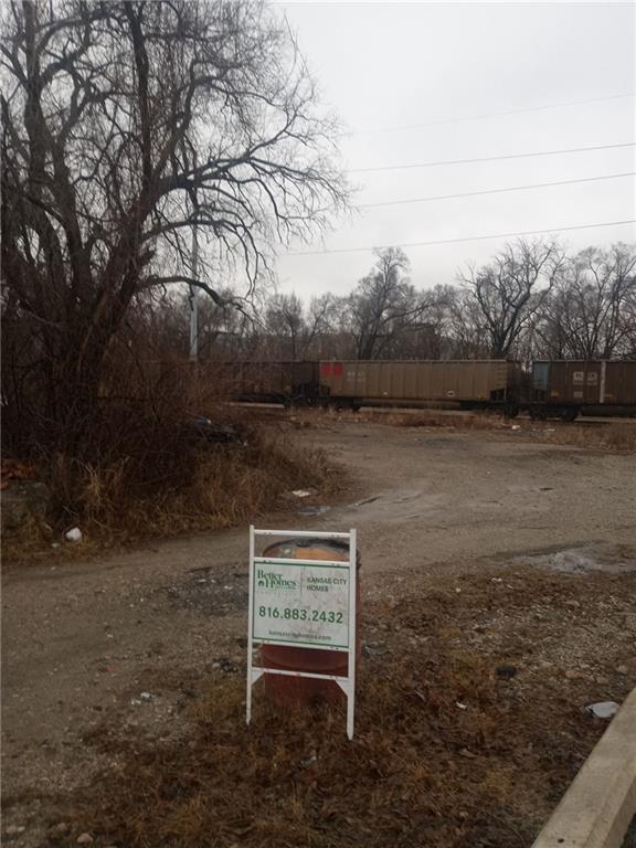 1040 1st St, Kansas City, MO 64120