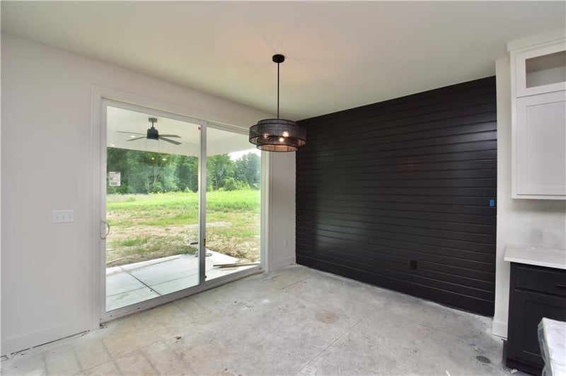 8369 77th Ter, Kansas City, MO 64158