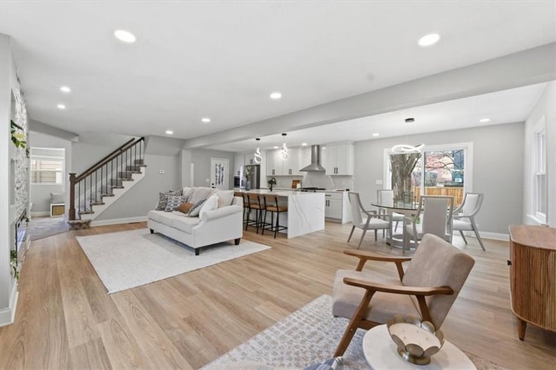 39 70th Ter, Kansas City, MO 64113