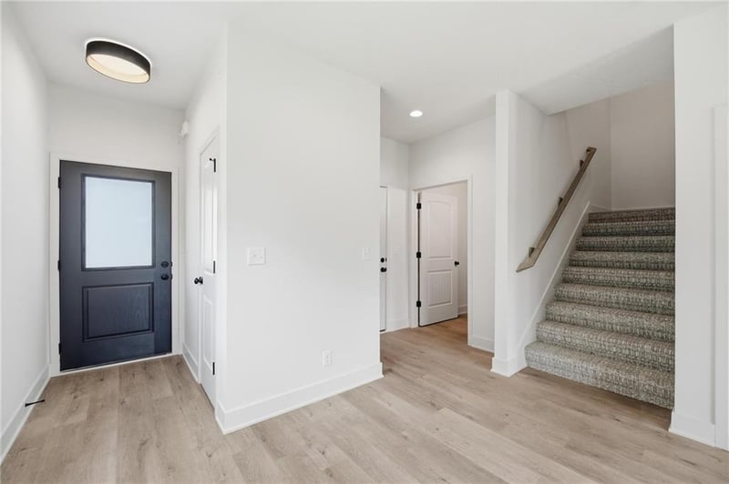 219 Orchard Ct, Lee's Summit, MO 64063