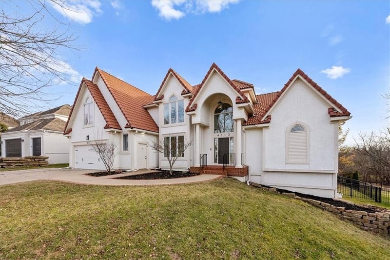 4113 150th St, Overland Park, KS 66224
