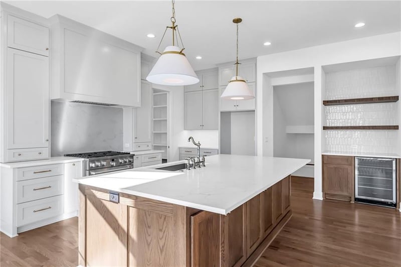 30850 W 120th St, Olathe, KS 66061