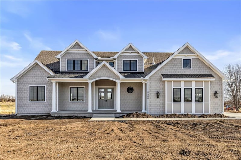 30850 W 120th St, Olathe, KS 66061