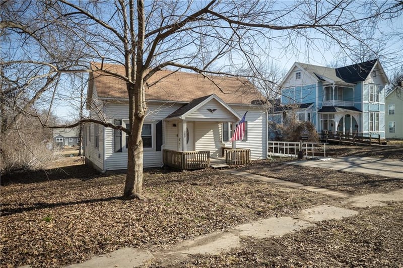300 Florence St, Windsor, MO 65360