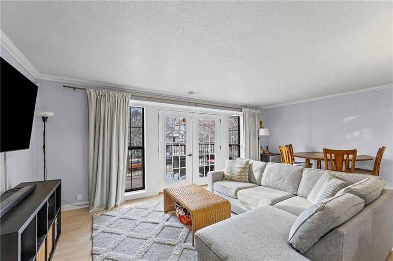 4727 Jarboe St #55, Kansas City, MO 64112