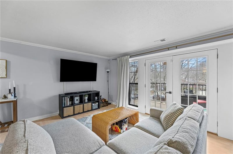 4727 Jarboe St #55, Kansas City, MO 64112