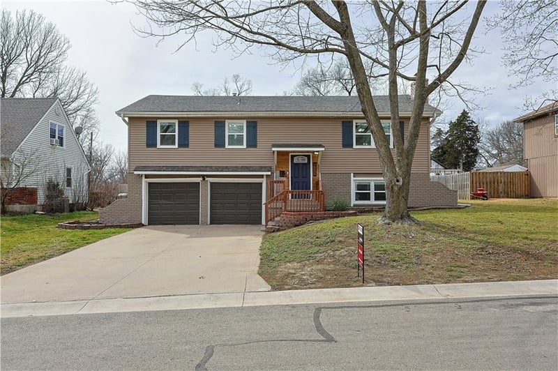 525 Stevenson St, Olathe, KS 66061