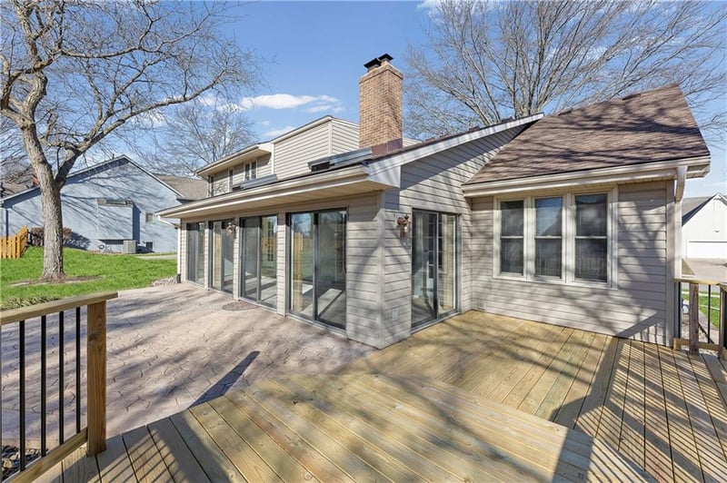 10907 E 98th Ter, Kansas City, MO 64134