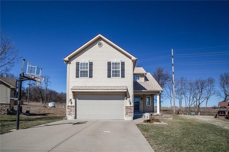 20204 23rd Terr Ct, Independence, MO 64057