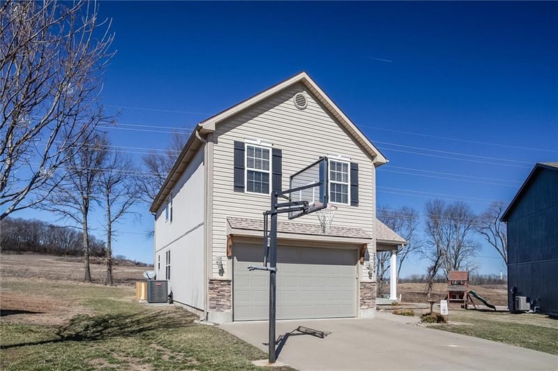 20204 23rd Terr Ct, Independence, MO 64057