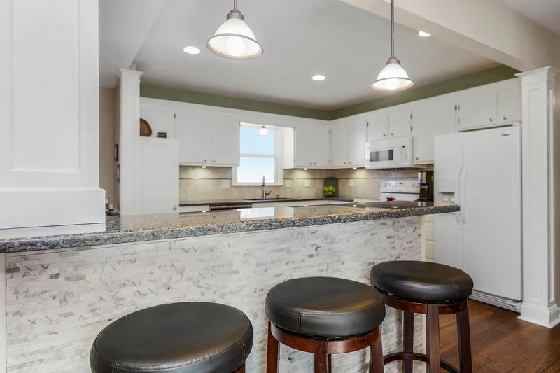 1800 Thornton St, Leavenworth, KS 66048