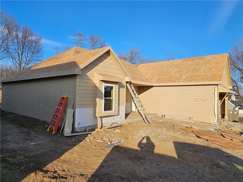 8804 49th Ter, Merriam, KS 66203