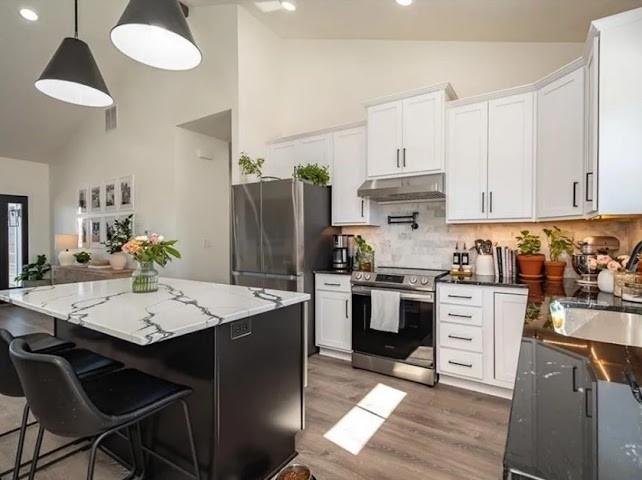 8804 49th Ter, Merriam, KS 66203