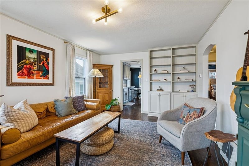 2003 W 47th Ter, Westwood, KS 66205