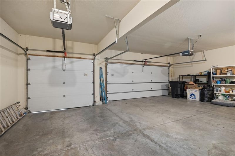 4704 Donnelly Dr, St Joseph, MO 64506