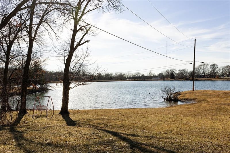 13348 185th St, Linwood, KS 66052