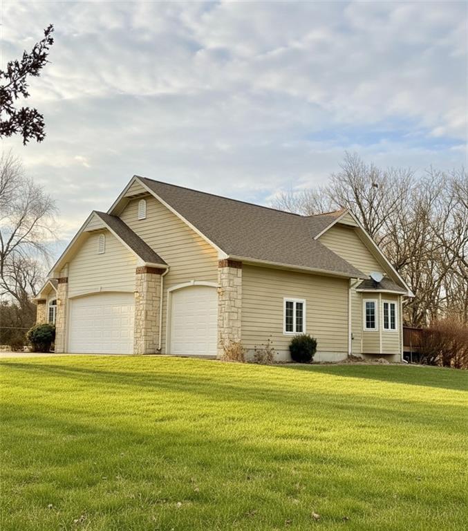 707 Deer Trail St, Parsons, KS 67357