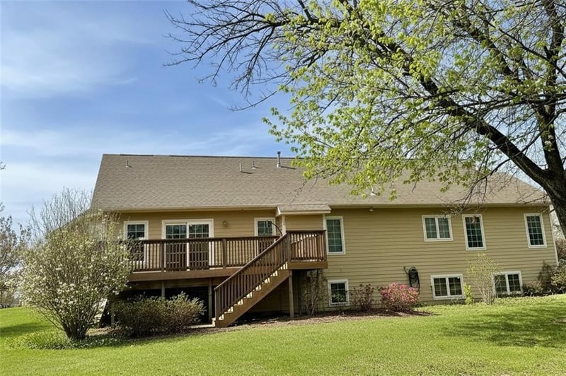 707 Deer Trail St, Parsons, KS 67357