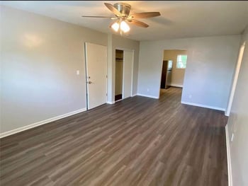 2610 W 42nd Ave, Kansas City, KS 66103