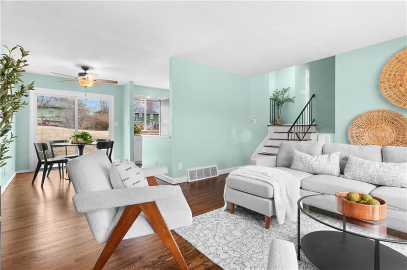 9407 Palmer Ave, Kansas City, MO 64138