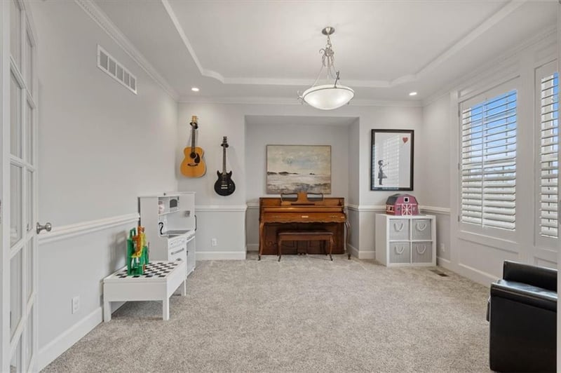 14913 Turnberry St, Olathe, KS 66061