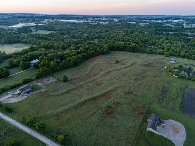 000 Sw 700th Rd, Holden, MO 64040