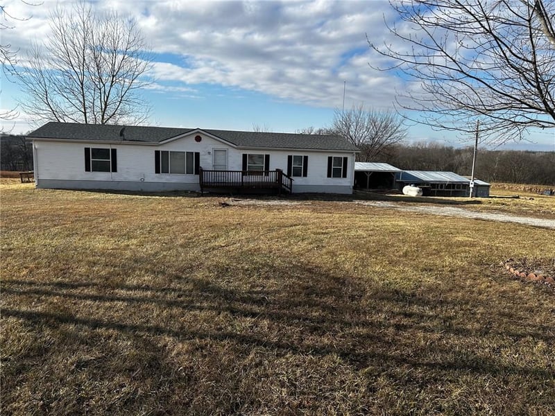 7135 Kidder Rd, Kidder, MO 64649