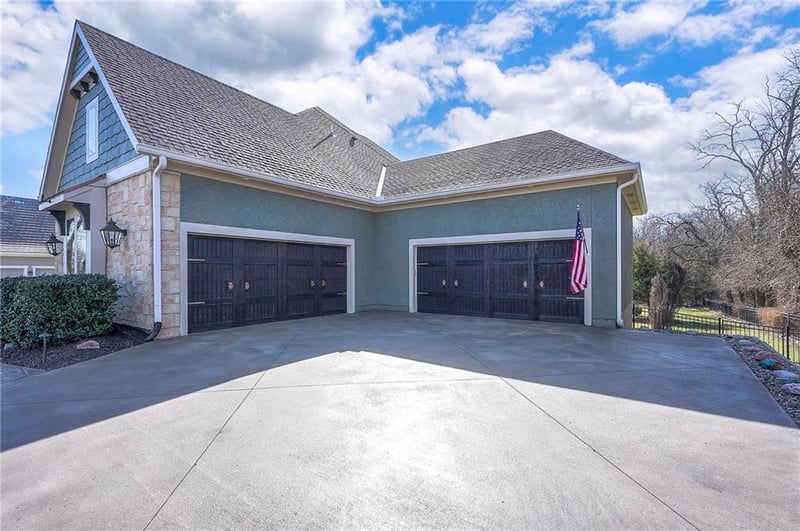 12701 W 165th St, Overland Park, KS 66221