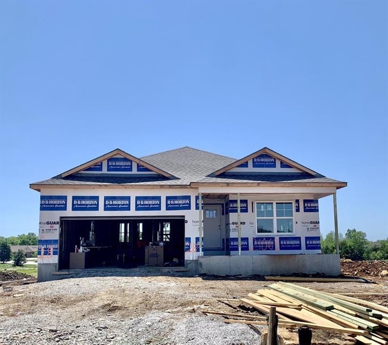 21065 217th St, Spring Hill, KS 66083