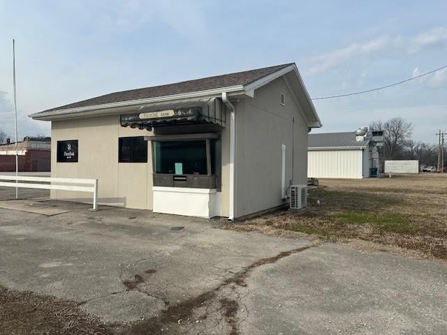 106 Hickory St, Elk City, KS 67344