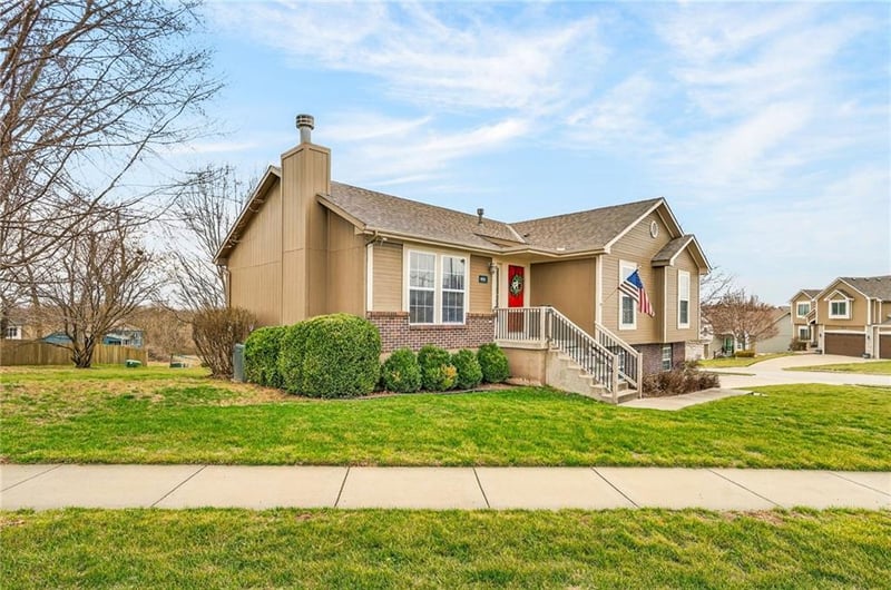 4611 102nd Ct, Kansas City, MO 64156