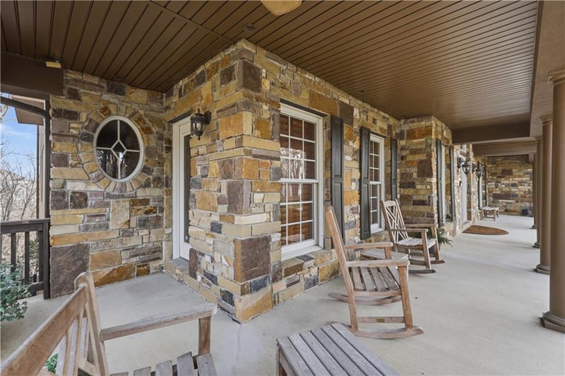 2635 Ashurst Ln, Lee's Summit, MO 64081