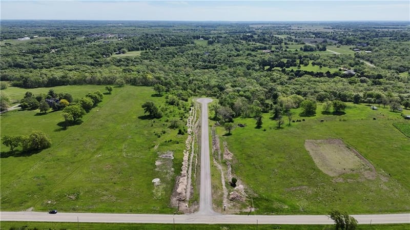 5400 188 Ter, Stilwell, KS 66085