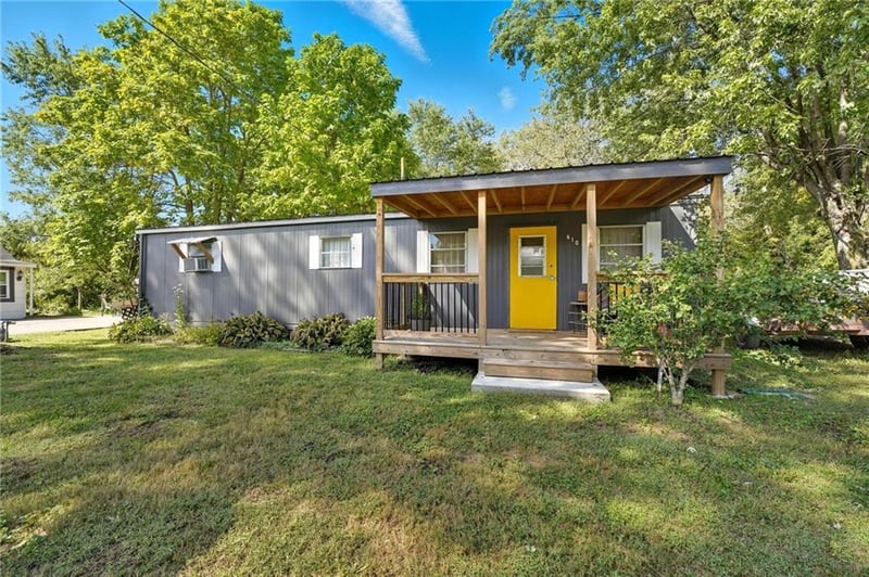 610 Water St, Holt, MO 64048