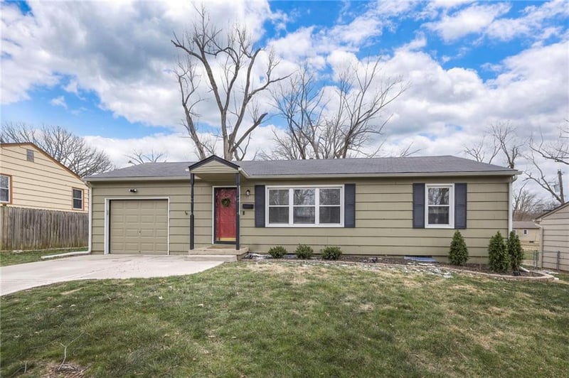 8601 69th St, Overland Park, KS 66204