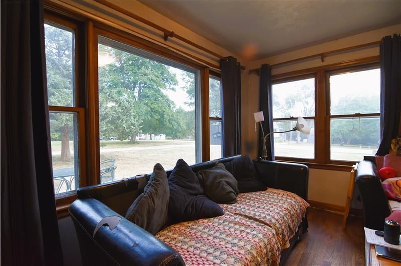 7200 102nd St, Kansas City, MO 64134