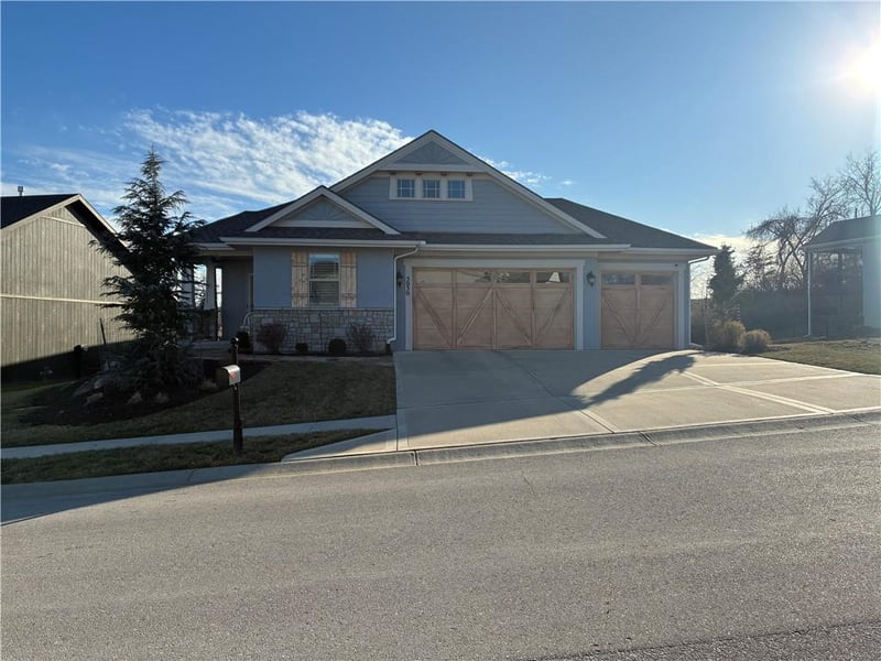 4805 Martin St, Riverside, MO 64150