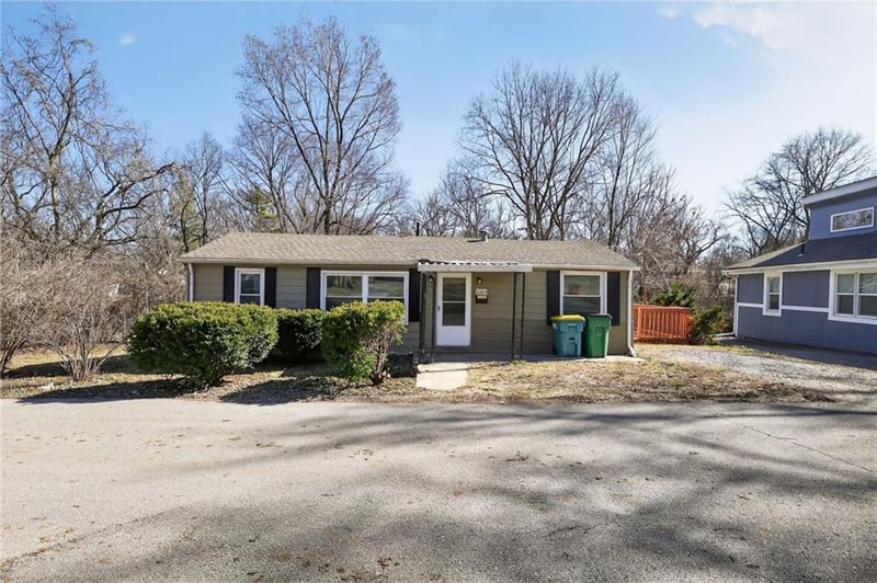 2209 Hawthorne Ave, Independence, MO 64052