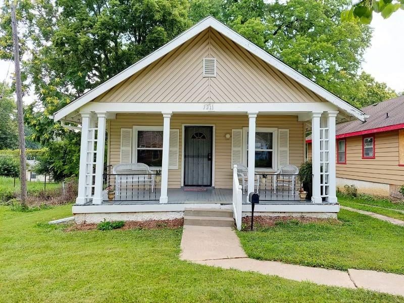 7211 Lydia Ave, Kansas City, MO 64131