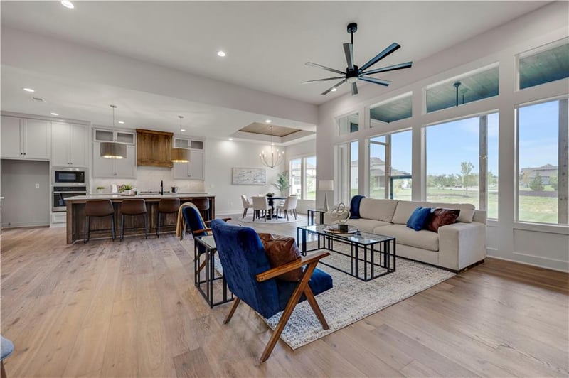 17408 Parkhill St, Overland Park, KS 66221