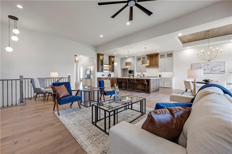 17408 Parkhill St, Overland Park, KS 66221