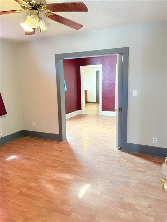 433435 S 5th St, Atchison, KS 66002