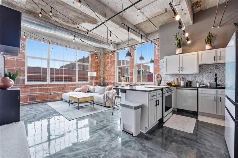 321 7th St #407, Kansas City, MO 64105