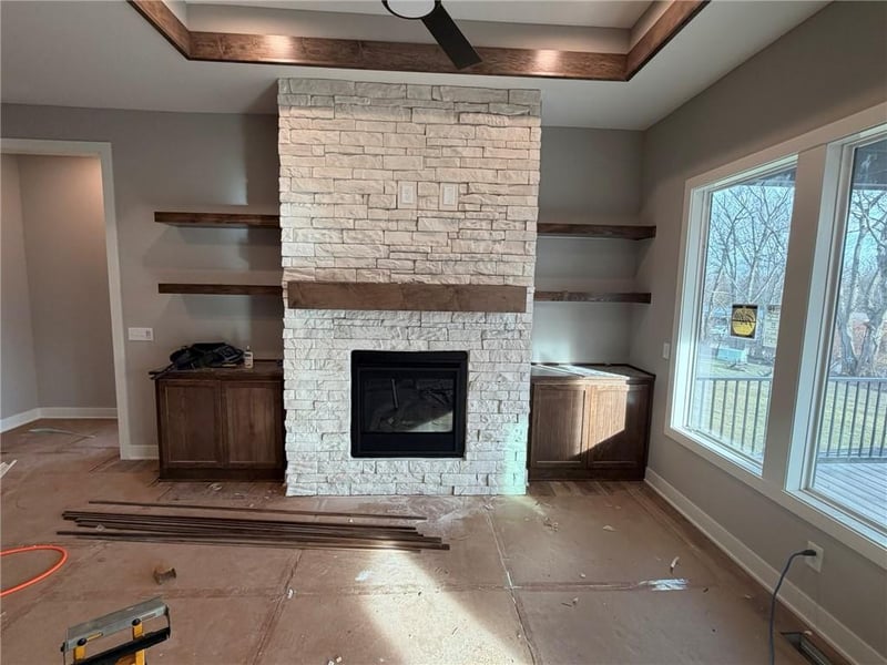 1153 SW Whitby Dr, Lee's Summit, MO 64083